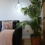 Atlantic Flats Free Parking 아파트 비고